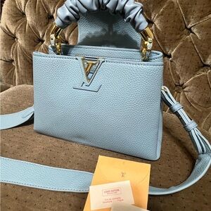Luxurious Louis Vuitton, Light Blue Shoulder Bag.